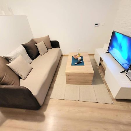 Velky Apartman 3 Братислава Экстерьер фото