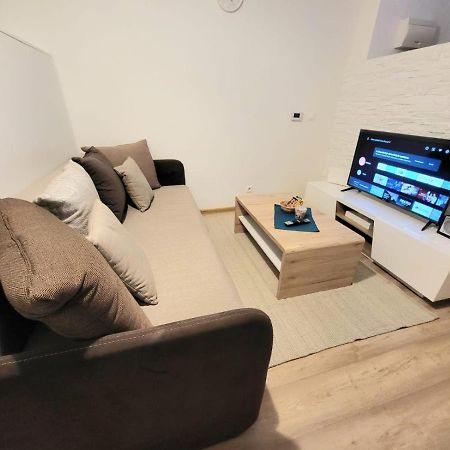 Velky Apartman 3 Братислава Экстерьер фото