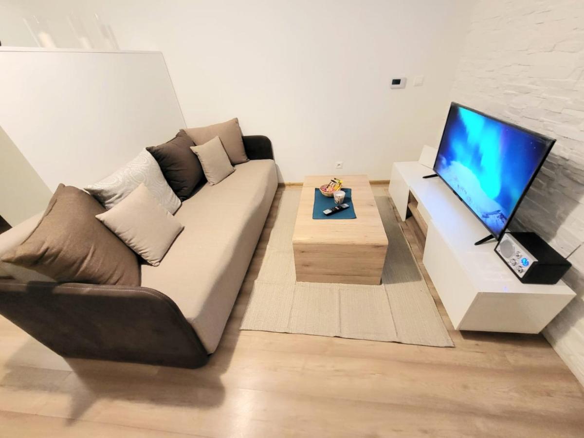 Velky Apartman 3 Братислава Экстерьер фото