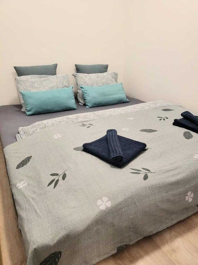 Velky Apartman 3 Братислава Экстерьер фото
