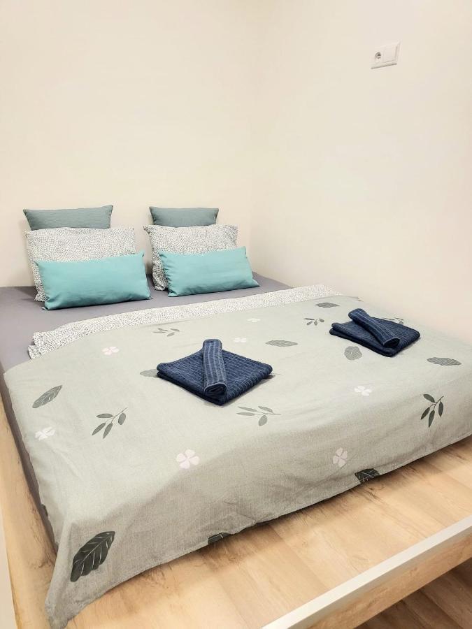 Velky Apartman 3 Братислава Экстерьер фото